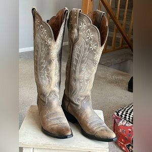 Ariat Womens Leather Cowboy Boot
